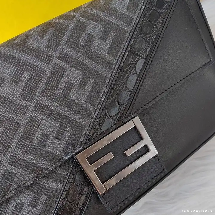 Vintage HOT FF Fabric Fendi Motif In Bag Medium Black Baguette 0507